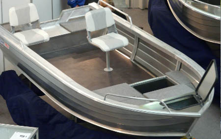 Компоновка лодки «Quintrex 420 Top Ender»