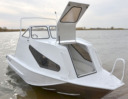 Каютный вариант лодки Рекорд 600