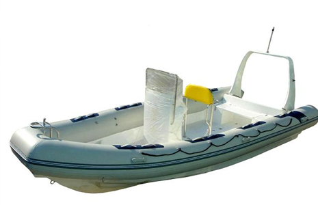 Надувная лодка с жестким дном (RIB)