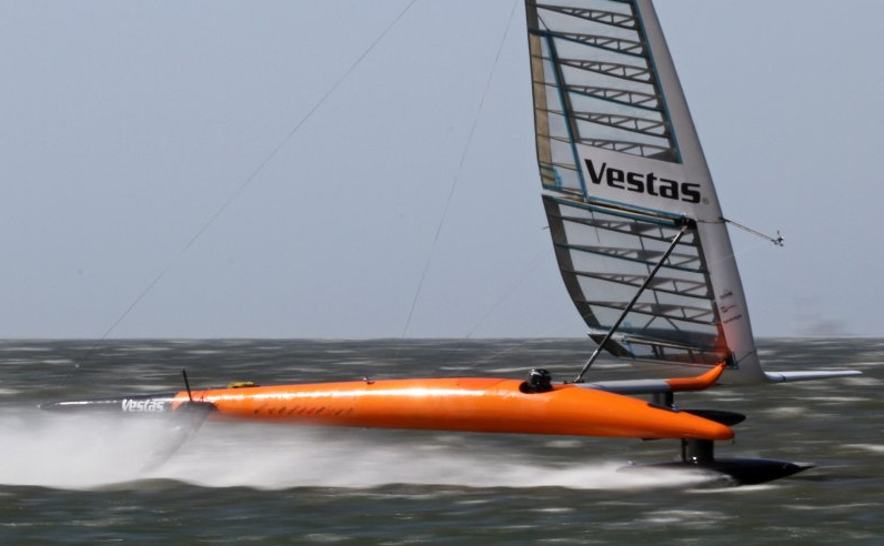 Cамая скоростная яхта «Vestas Sailrocket 2»