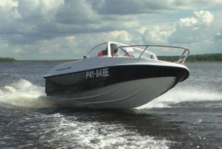 Моторная лодка «Афалина 460»