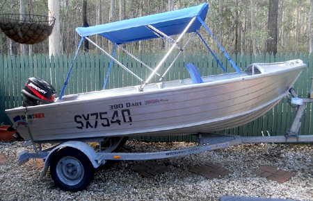 Лодка «Quintrex 390 Dart»