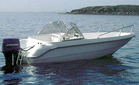 Пластиковая моторная лодка «Стрингер 480»