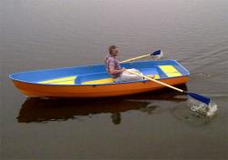 Стеклопластиковая лодка для проката «Фантазия»