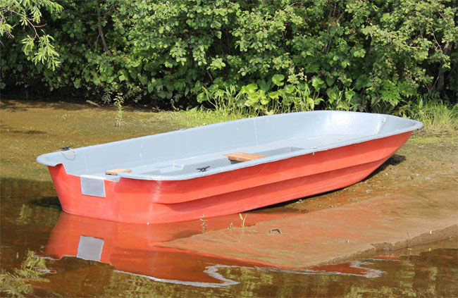 Компоновка стеклопластиковой лодки «Altan 46»