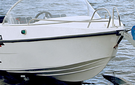 Корпус моторной лодки «Laker V 450»