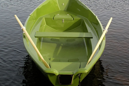 Кокпит лодки «Стрингер 500 Форель»