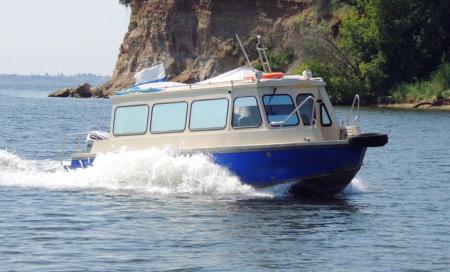 Лодка «Самара 820 Т» - речной трамвайчик