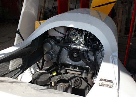 Маршевый двигатель катера «Кайман 10»